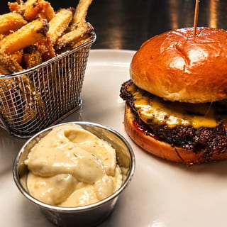 Famous Smash Burger